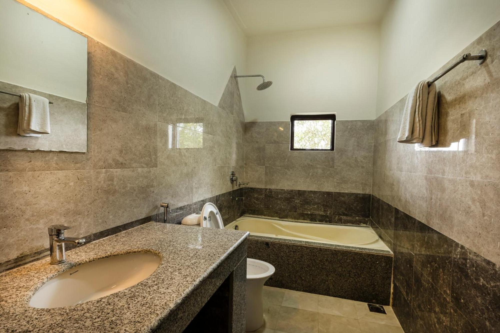 Hotel Parkside & Swimming Pool-Between Greenery And Azure ,Your Perfect Retreat Chitwan Ngoại thất bức ảnh